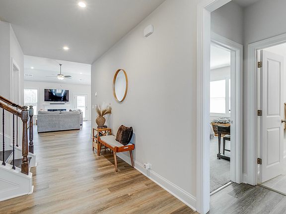 4th image of 142 Bolter Ln