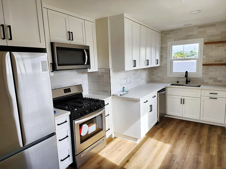 3758 Wilson Ave — Photo 1