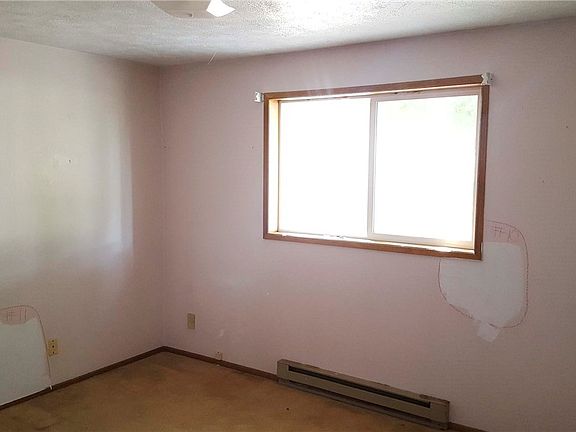4th image of 203 Maxwell St