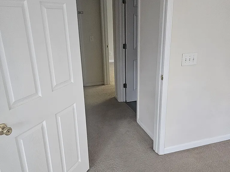 Fairington Dr — Photo 14