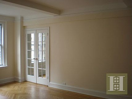 3rd image of 210 E 68th St APT 9I