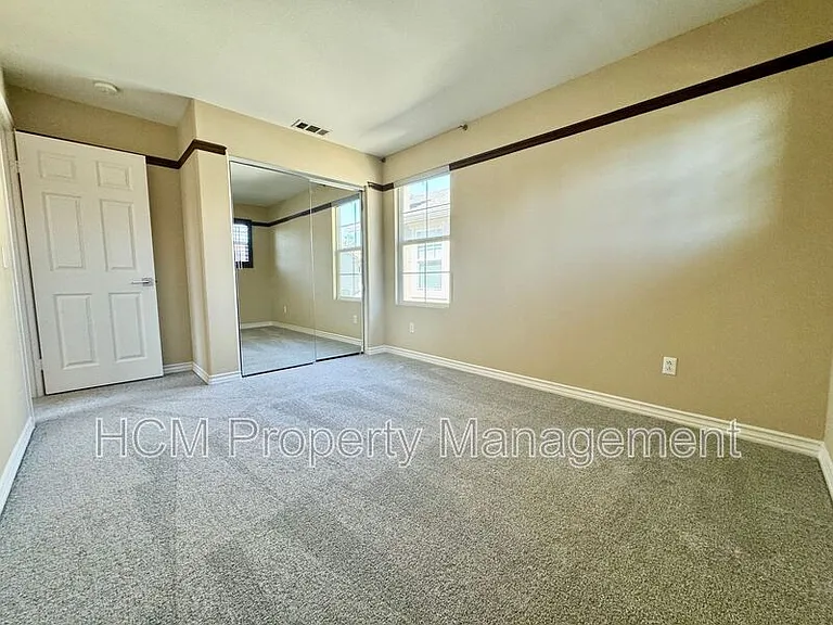 26027 Newport Ave — Photo 19