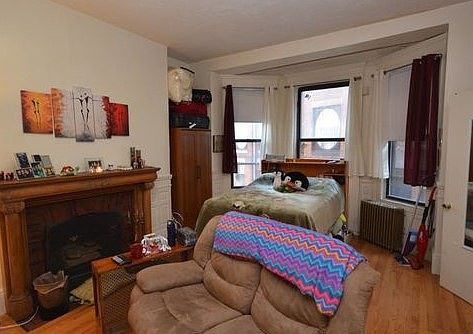2nd image of 589 Beacon St #22