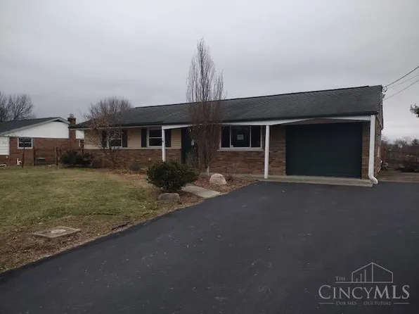 7795 Foxtrot Dr, North Bend, OH 45052