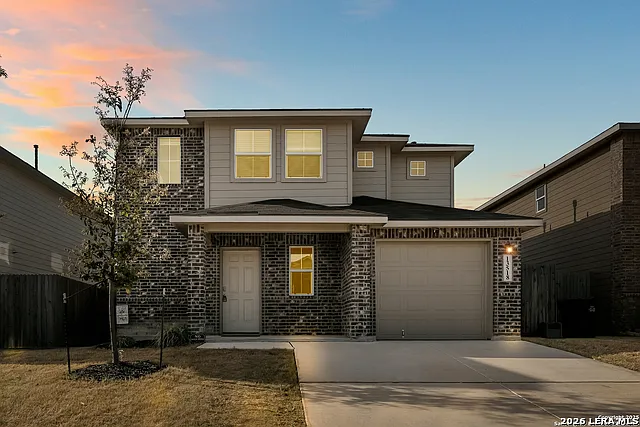 3 bed, 2.5 bath, 1625 sqft, $1,650 — Photo 1