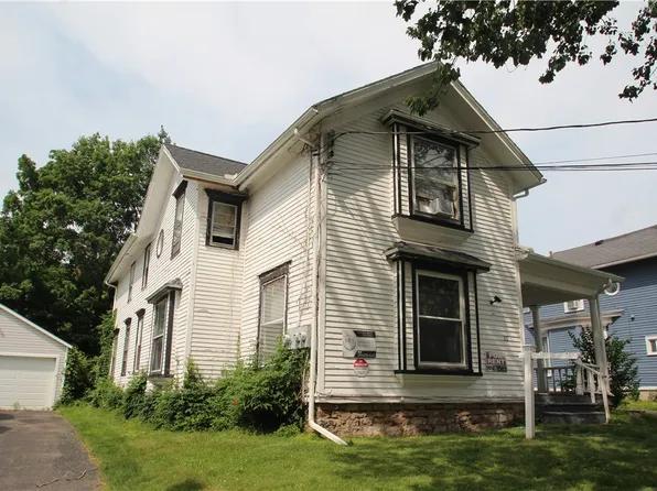 36-38 Holley St, Brockport, NY 14420