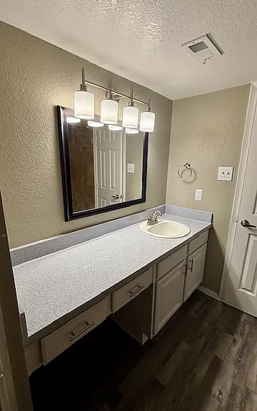 Autumn Creek Apartments — Photo 20