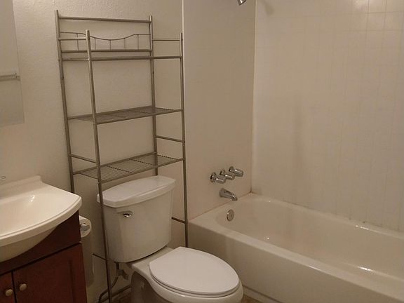 5th image of 2408 Chelwood Park Blvd NE APT D