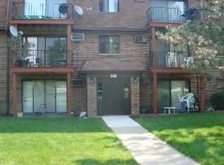 487 McHenry Rd #2, Wheeling, IL 60090