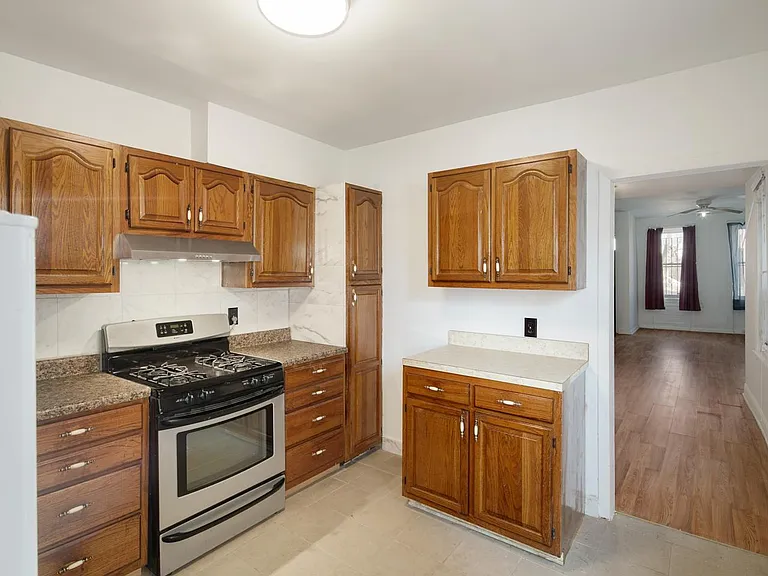 1212 N 24th St — Photo 11