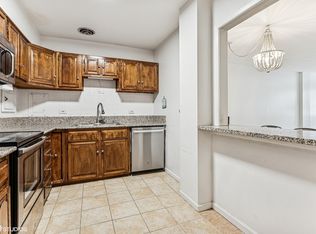 835 Ridge Ave APT 102, Evanston, IL 60202