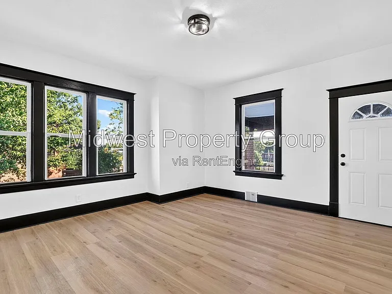 11560 Old Halls Ferry Rd — Photo 4