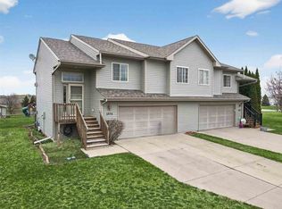 1372 Logan Ct, North Liberty, IA 52317