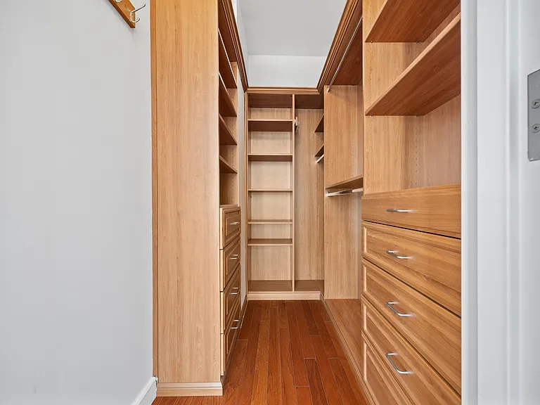 1 Shore Ln #1910/1911 — Photo 17