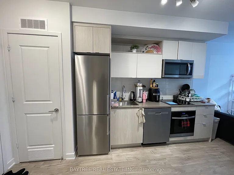 100 Dalhousie St #403 — Photo 16