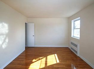 147-11 34th Ave #5F, Flushing, NY 11354