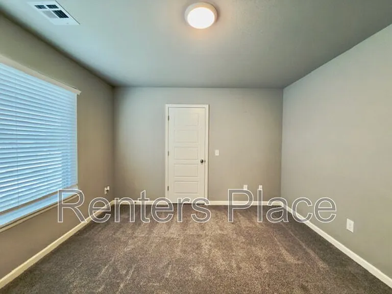 13936 S Ironwood Pl E — Photo 2