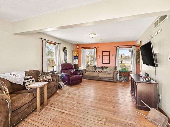 5th image of 4861 Carpenter Rd