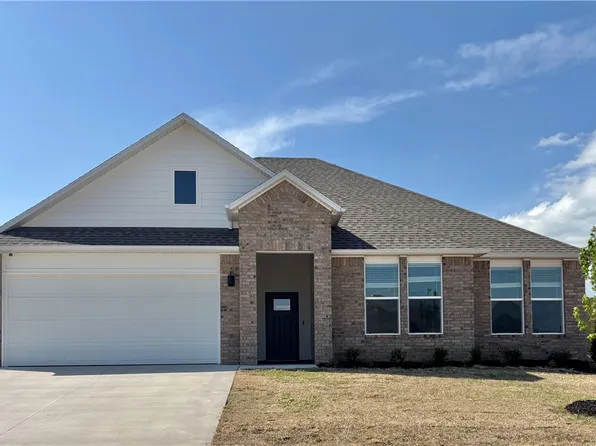 468 W Canada Dr, Farmington, AR 72730
