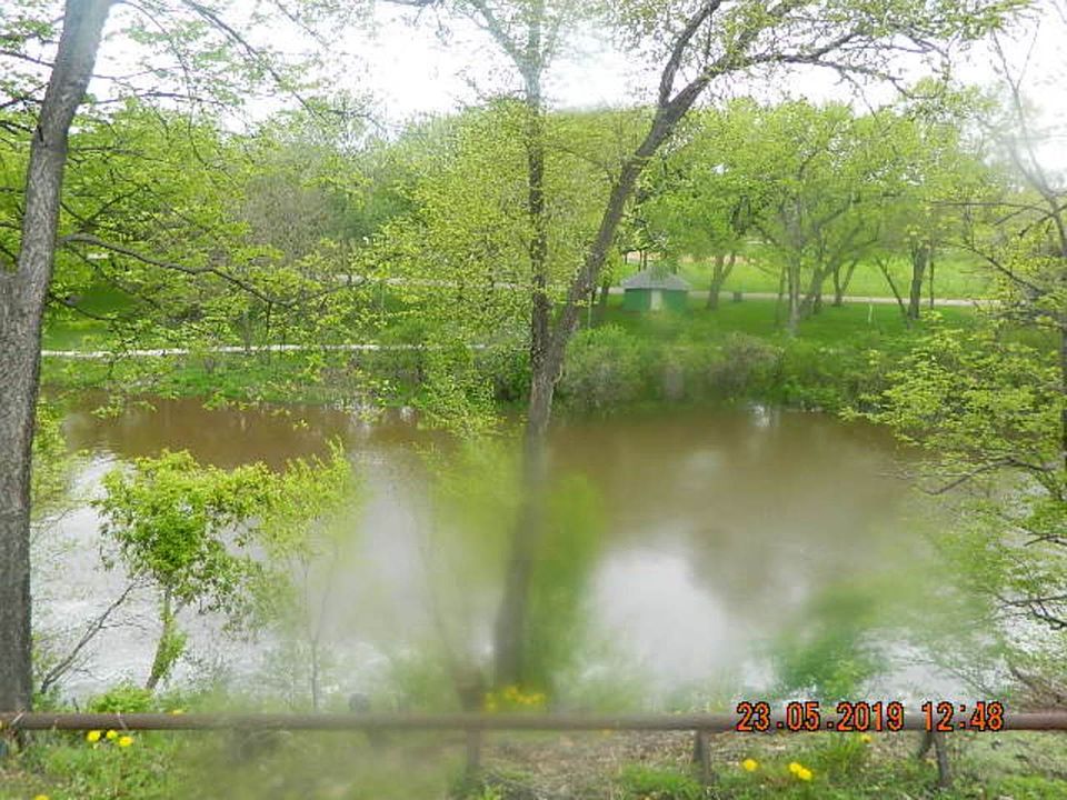 302 E 1st St, Redfield, SD 57469 Zillow