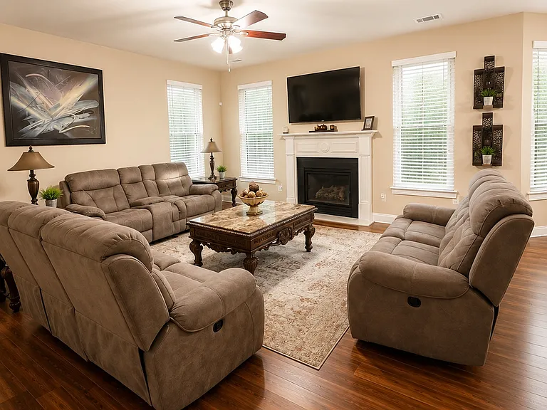 2328 Oakland Trail Way — Photo 4