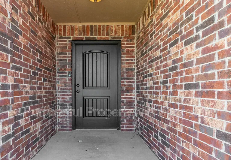 20611 Frontier Pl — Photo 3