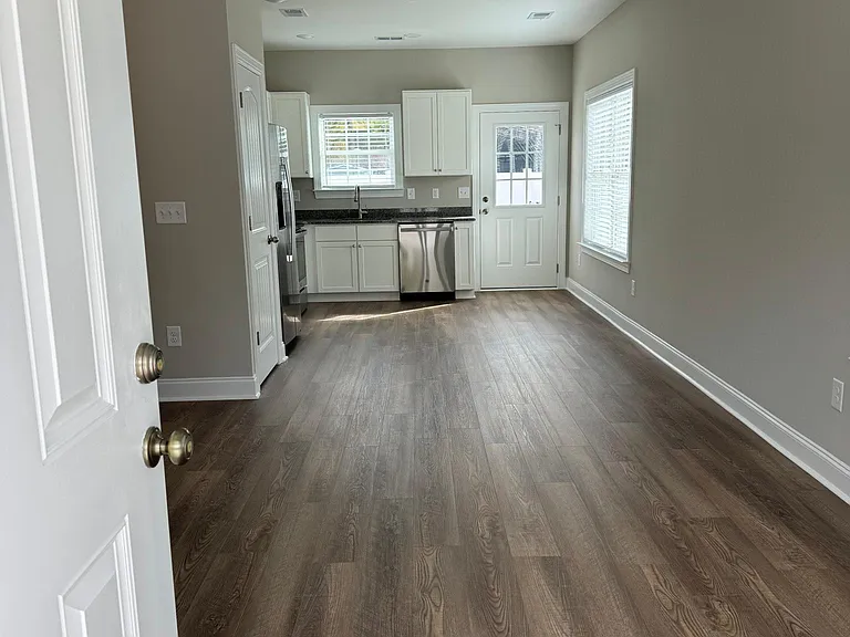 5119B Wesley Rd — Photo 9