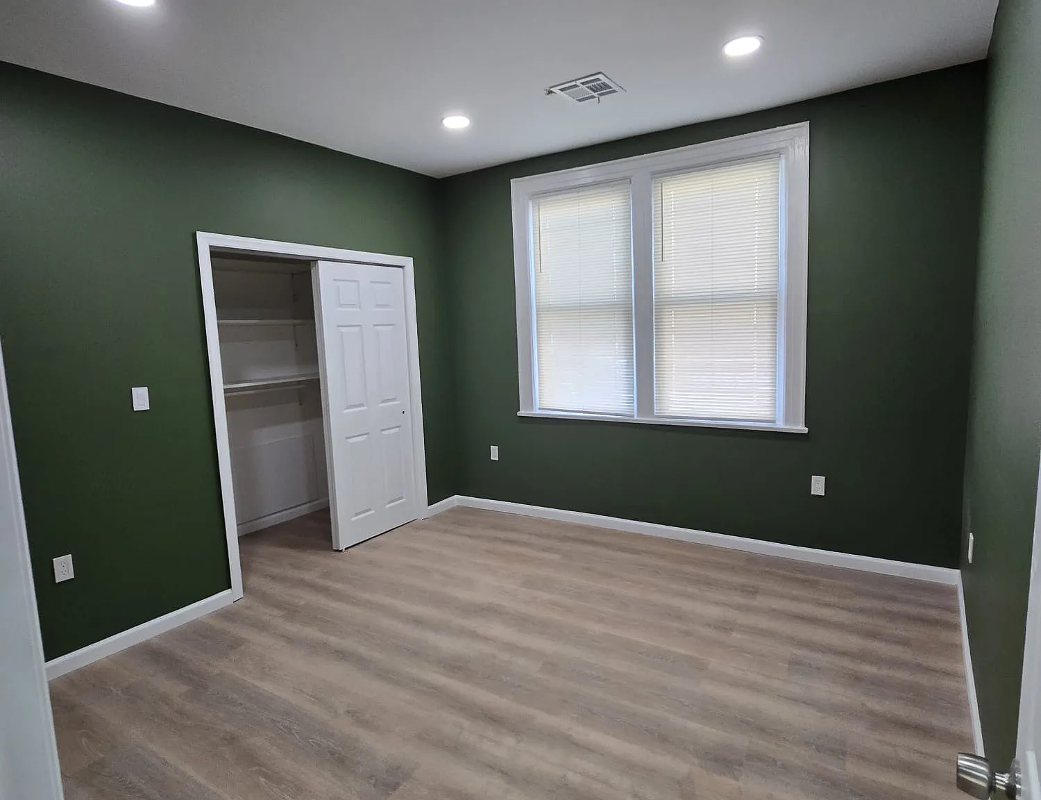 3 bed, $3,200 — Photo 1