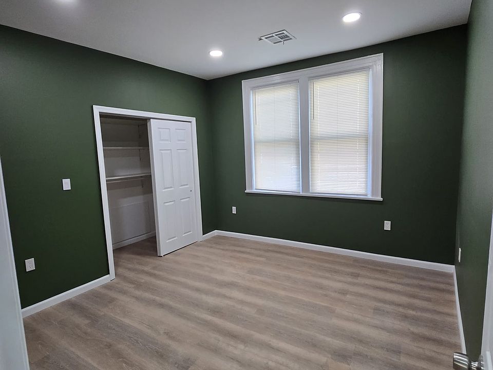 1st image of 746 Riverside Ave Floor 2