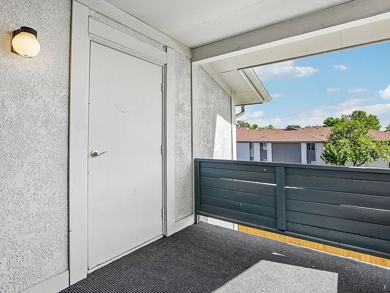 Brighton Place Apartments — Photo 89