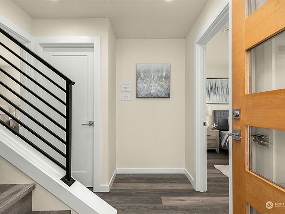 3rd image of 3803 Gilman Avenue W