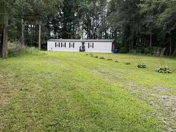 37 Silver Ct, Dover, DE 19904