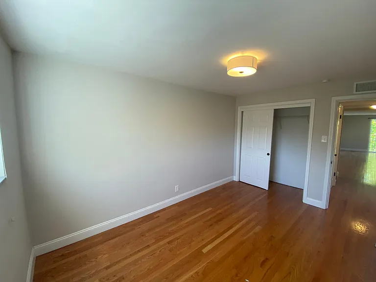 614 Forest Ct #1N — Photo 8