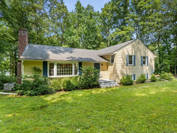 205 Strickland Street, Glastonbury, CT 06033