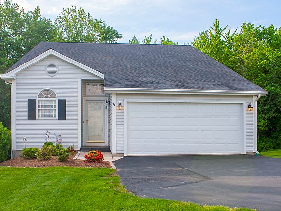 2nd image of 11 Red Maple Cir #11
