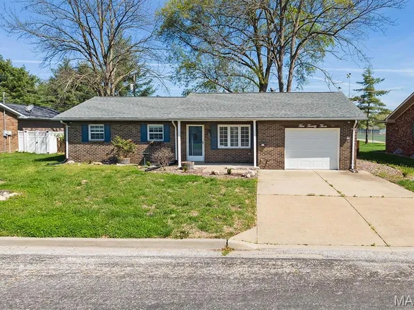 523 W Parkview Dr, Millstadt, IL 62260