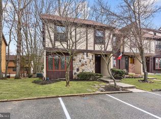 215 Keats Dr, Sicklerville, NJ 08081