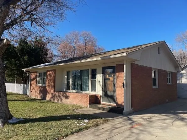 107 W 10th St, Lexington, NE 68850