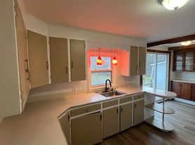 Lake Region Apartments, 13