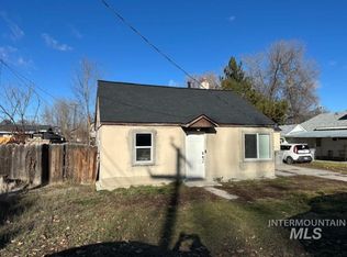 242 Smith Ave, Nampa, ID 83651