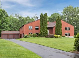 7 Gwynne Dr, Yorktown Heights, NY 10598