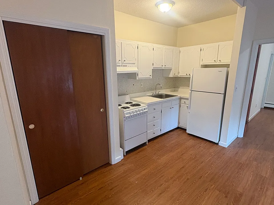 62 S Huntington Ave #2