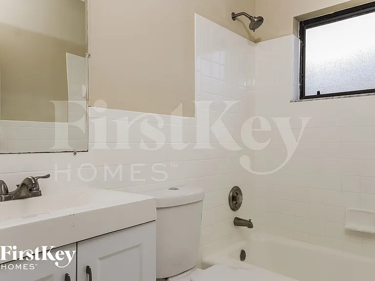 1434 SW Broadview St — Photo 12