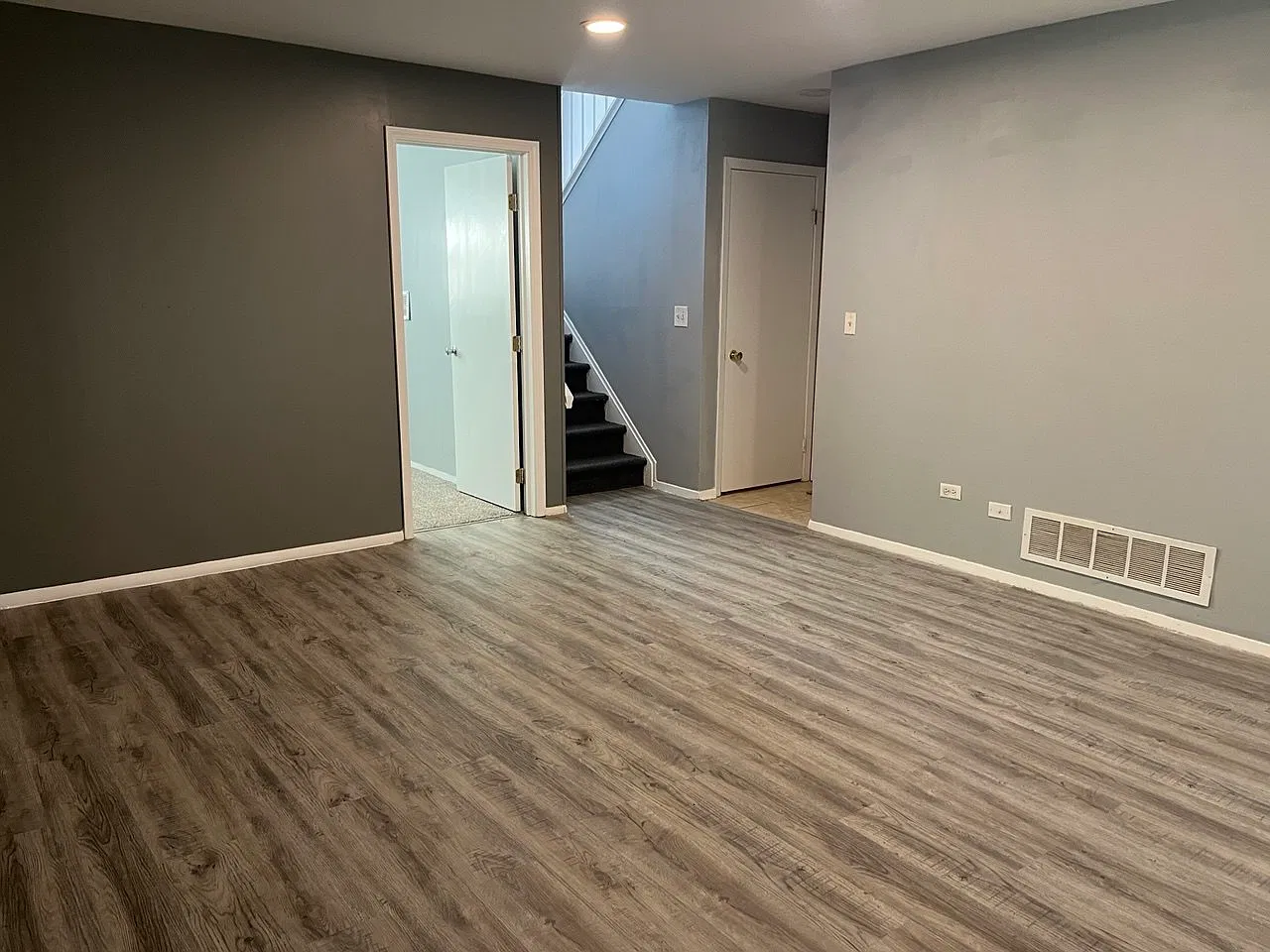 4 bed, 1.5 bath, $2,700 — Photo 3