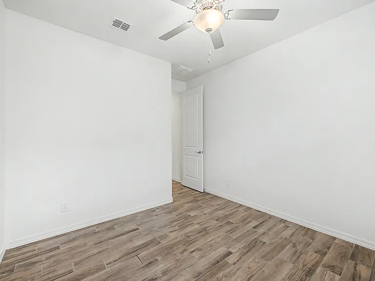 9820 E Supernova Dr — Photo 28