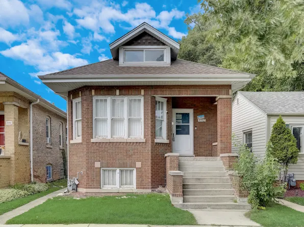 9352 S Sacramento Ave, Evergreen Park, IL 60805