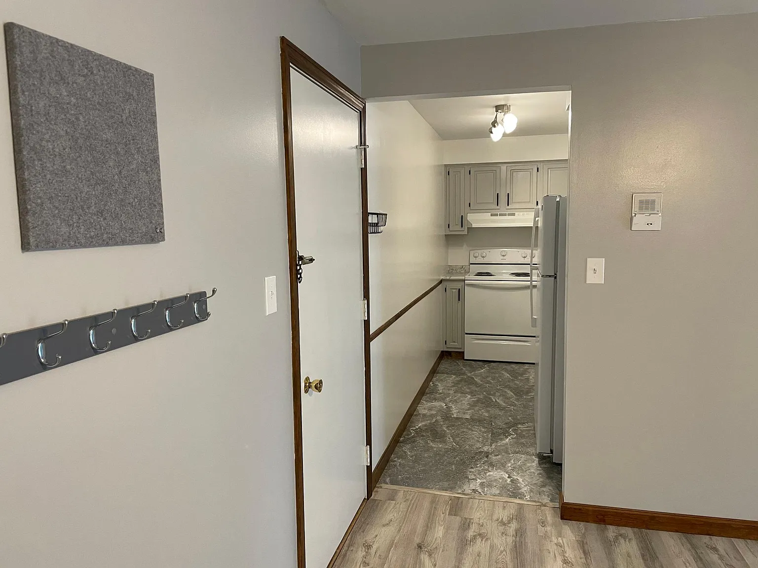 21-600 Riverside Dr — Photo 2