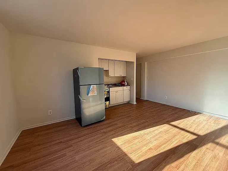 61-61 Woodhaven Blvd #3F — Photo 2