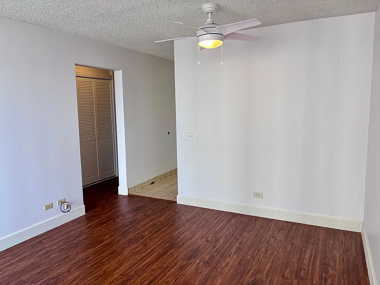 796 Isenberg St #9B — Photo 15