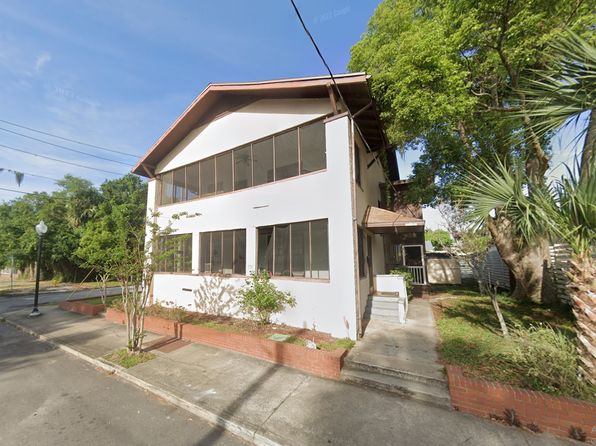 118 S 3rd St APT 101